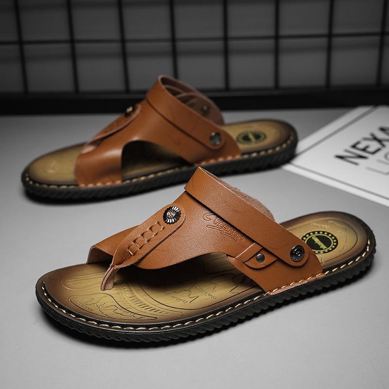 Fashion 2025 New Fashion Casual Leather Slippers Summer Anti-Slip Outdoor Walking Shoes Breathable Soft Bottom Men Slippers Beach San
