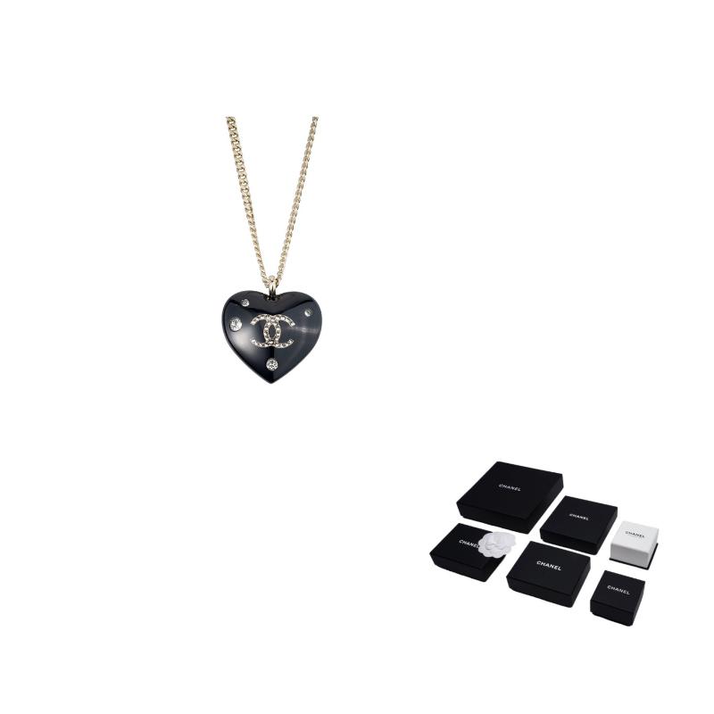 

CHANEL Crystal Love Pendant Necklace Women s Black/Gold чорний