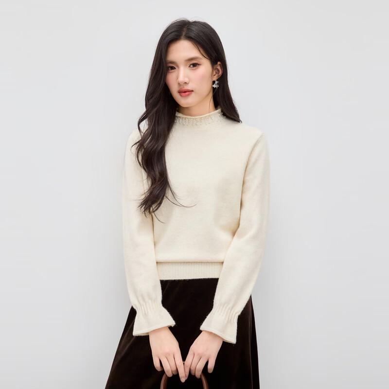 Qiu Shui Yi Ren Women's Pearl Trim Mock Neck Knit Sweater