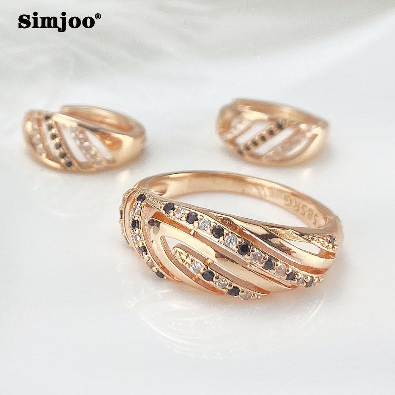 SIMJOO Romantiska Roséguld Örhängen Mode Utsökta Ihåliga Svartvita Linje Zirkon Ring och Örhängesset