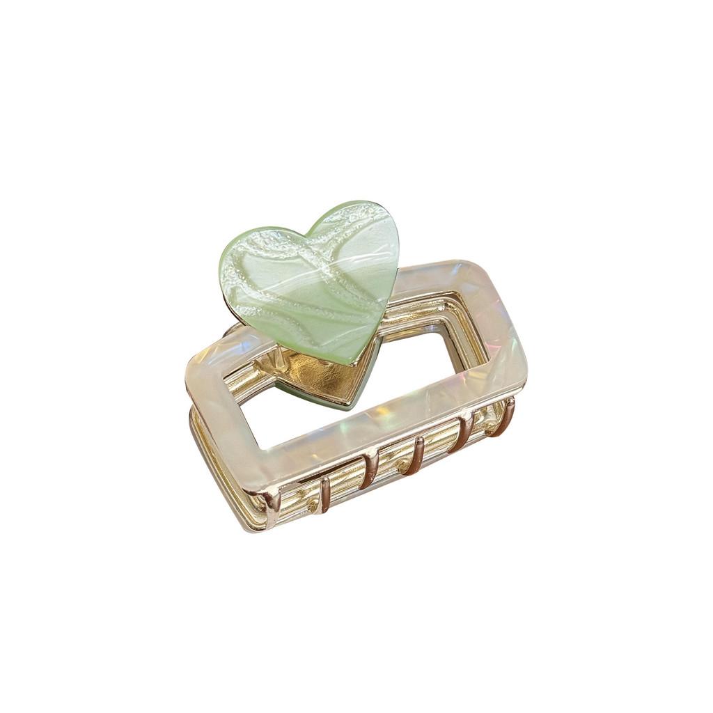 Chic And Stylish Heart Design Acrylic Hair Claw Clip Perfect For Everyday Use And Special Occasions