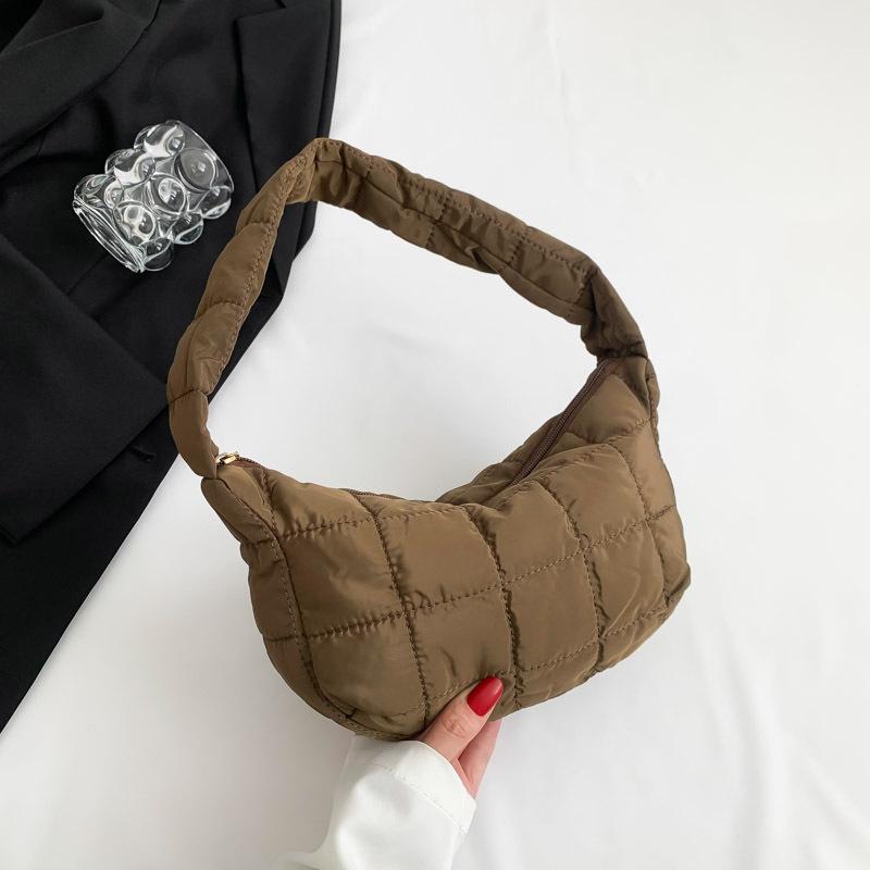 

Корейська версія жіночої сумки на одне плече 2024, осінь-зима, нова плісирована вишивка ромбами нишкою під пахвами коричневий