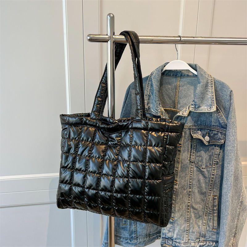 Borse a Spalla Imbottite Marea Space da Donna per Inverno Borse a Mano Nere di Grande Capacità Designer Nylon Cotone Caldo Tote Solido