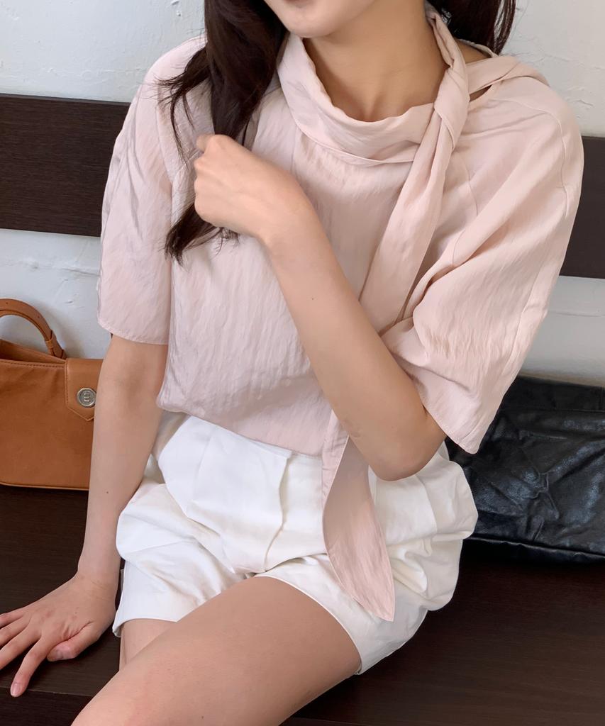 ROEM High-Neck Ribbon Tie Blouse Rmblg25Nt6