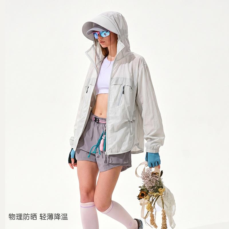 Outdoor sunscreen clothes, trendy sunscreen jackets for men and women in summer, loose and breathable, light sunscreen tops, sunscreen clothes.
