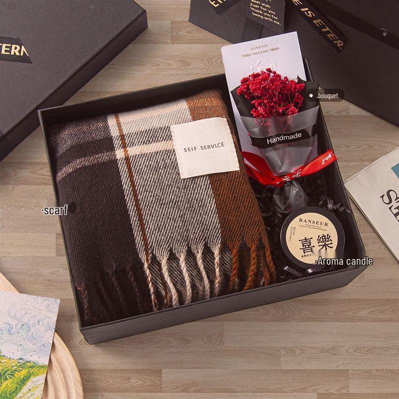 Christmas Scarf & Mug Gift Set