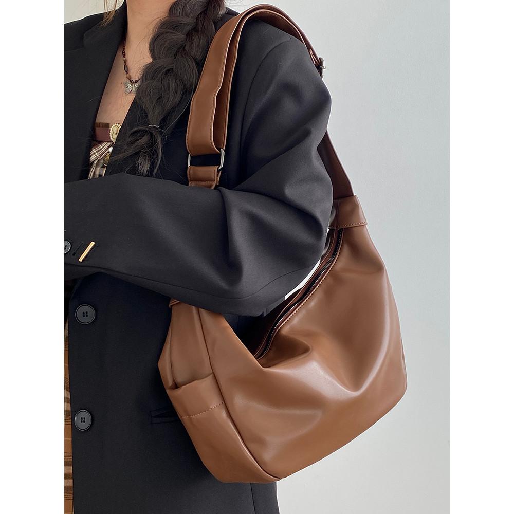 IELGY Spring Summer Broadband Messenger Bag Retro Crescent Bag
