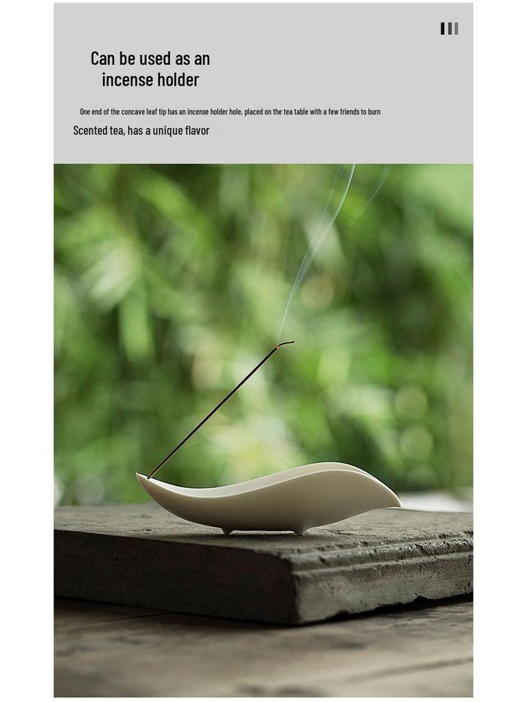 Dehua White Porcelain Tea Scoop for Pu'er Tea Ceremony – Ceramic Tea Leaf Holder and Viewing Tool.