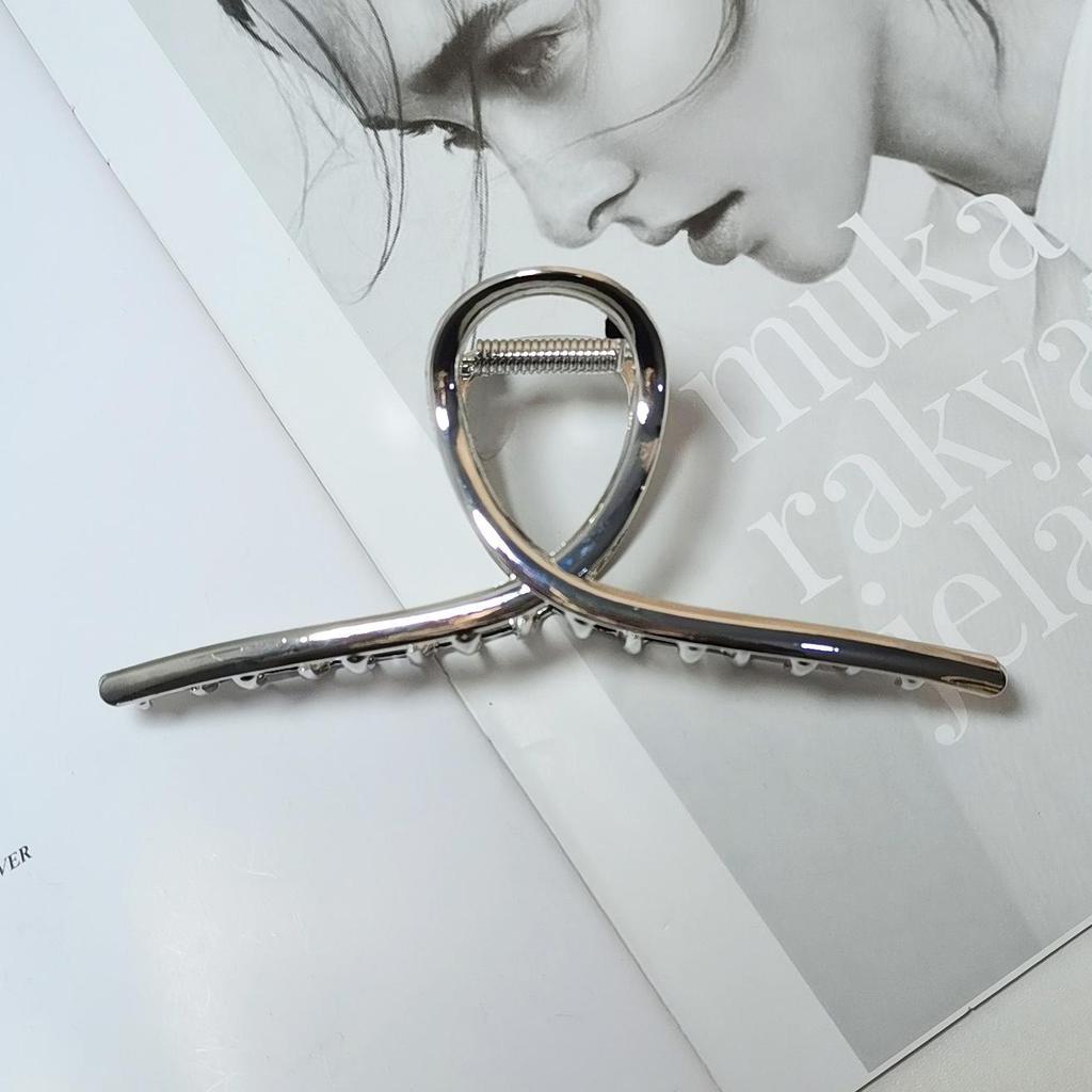Korean Extra-Large Metal Pearl Shark Hair Clip