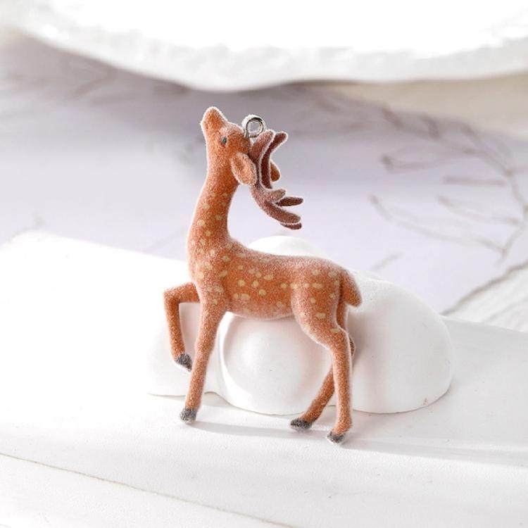 Artistic Deer Pendant Necklace Charm Christmas Elk Shaped Earring Pendant Nature Inspired Accessory for Parties Wear
