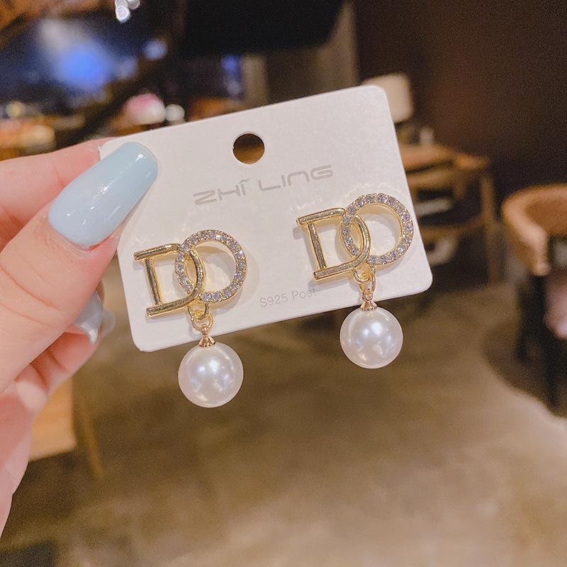 

New Crystal Hollow Letter DO Imitation Pearl Pendant Earring for Women Trend Ear Zircon Wholesale Christmas Girl Gift