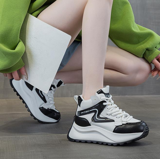 

Кроссовки на платформе 7 см, клиновидные, из натуральной кожи, удобные, дышащие, для скейтборда, вулканизированные, массивные ботильоны до щиколотки, ботинки на блочном каблуке 40 чёрный