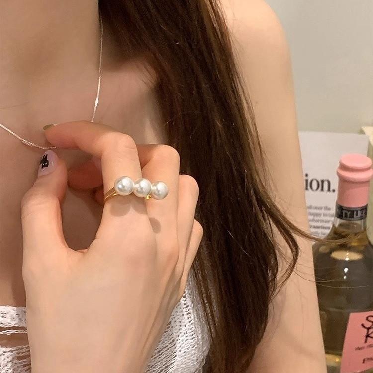 2024 New Pearl Ring For Women Elegant Design Versatile Adjustable Finger Ring