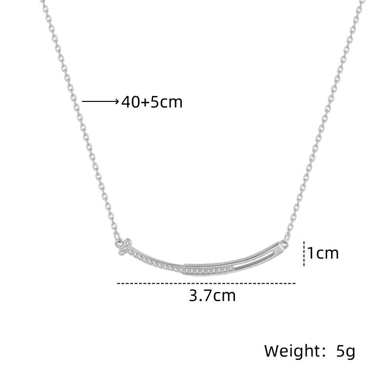 

1 Pcs Women Cool Style Smiling Copper and Zirconia Pendant with Stainless Steel Chain Combination of Versatile Jewelry