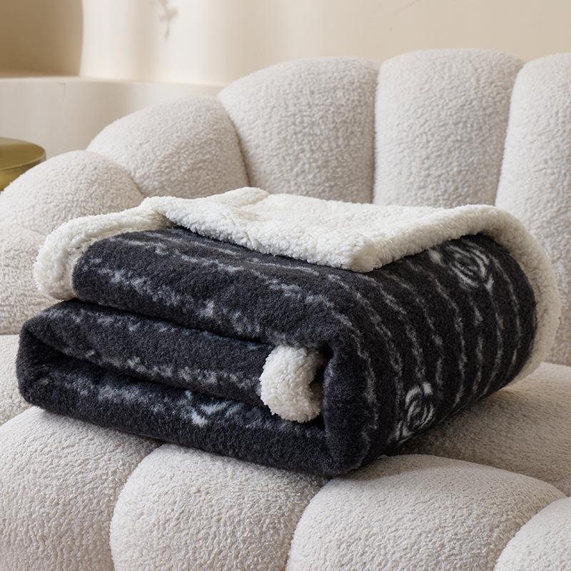 Reversible Sherpa Fleece Blanket, Double-Layer Polyester Plush Throw for Sofa, Office Naps and Home Use