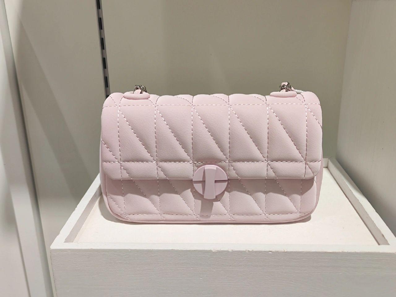 

Високоякісна жіноча сумка через плече з діамантовим ланцюжком - колекція весна/літо 2025 рожевий