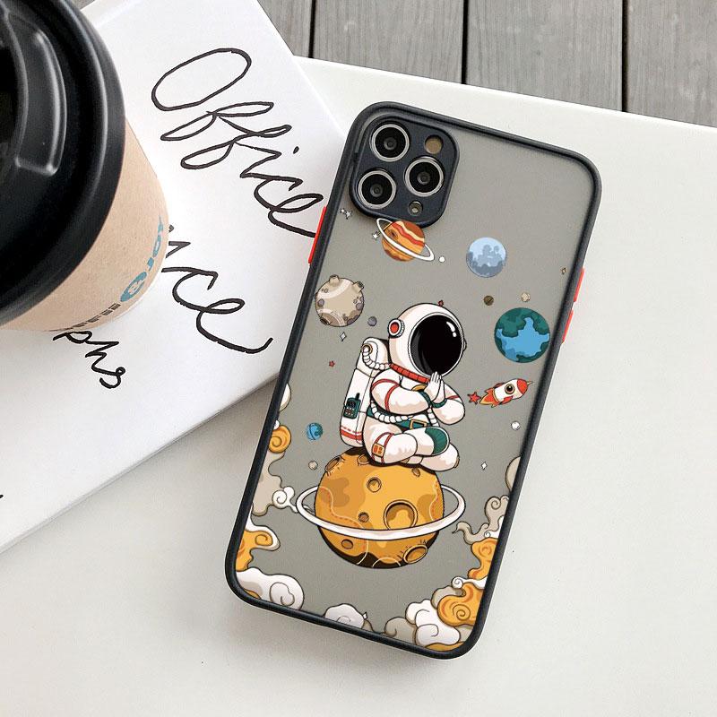 Cartoon Outer Space Astronaut Planet Phone Cases For iPhone 16 11 12 14 13 Pro Max 15 Plus 7 8 Plus SE2 X XR XS Shockproof Cover