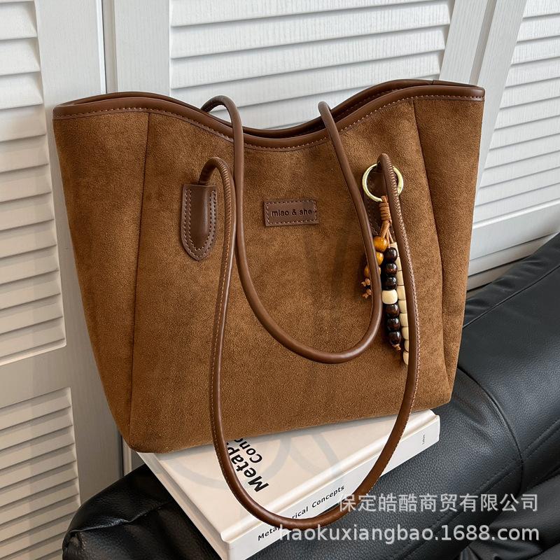 Tote bag women's large capacity 2025 new autumn and winter versatile leopard print retro shoulder bag student class commuter bag