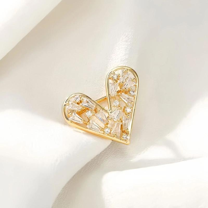 Romance Alloy Heart Brooch Decoration With Zircon Ideal For Dresses And Formal Attire