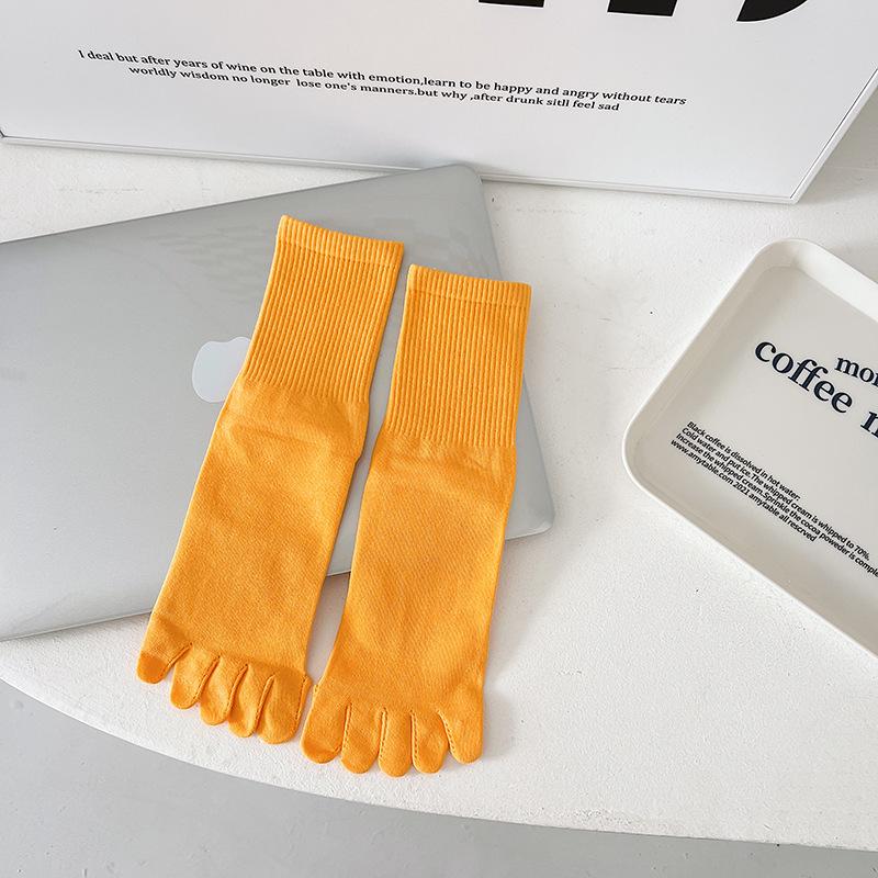 Female Spring and Autumn Pure Color Sports Deodorant Sweat Absorption High Help Breathable In The Tube Five Finger Cotton Socks
