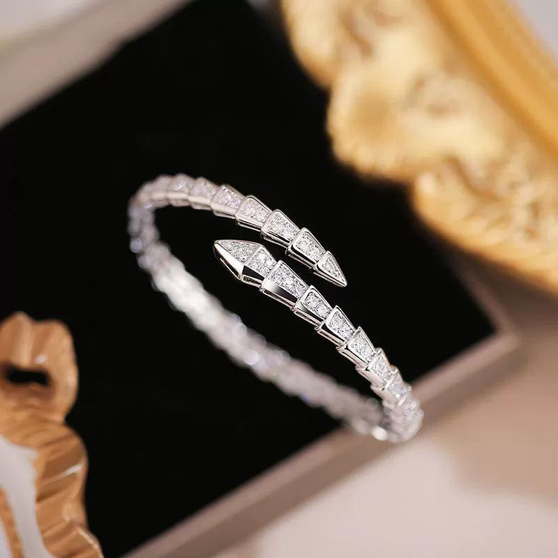 Temperament Bracelet Light Luxury Exquisite Light Luxury High-end Girl Bracelet Zircon Snake Bone Women