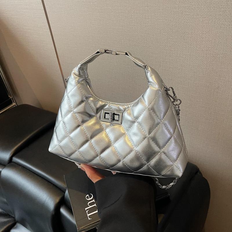 Stylish Simple Versatile Trend Niche Design Rhombus Lock One Shoulder Crossbody Handbag