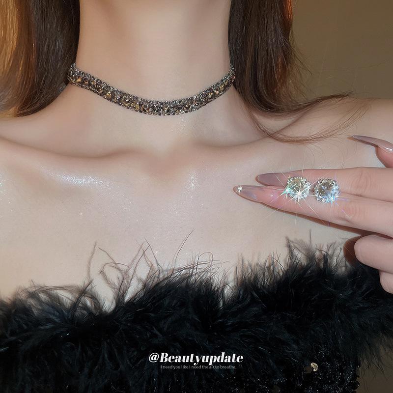 2025 Französische Leichte Luxus Zirkon Ohrstecker & Vielseitiges Schlüsselbein-Halsketten-Set