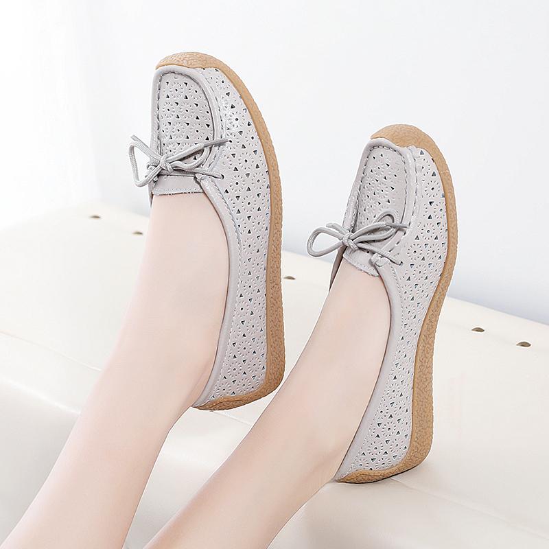 2025 New Women Shoes Moccasins Women Flats Loafers Genuine Leather Female Shoes Slip On Hollow Out Flat Bottomed Mother Shoe Cas