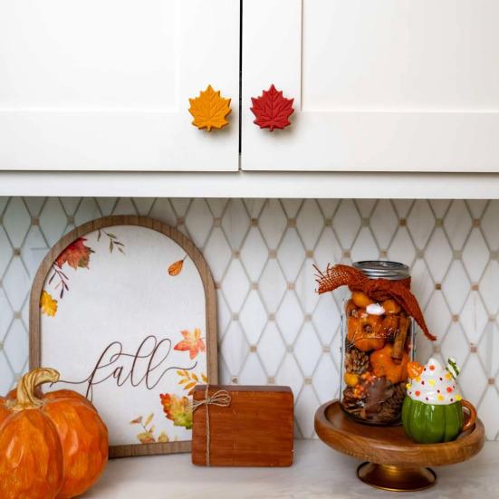 2 Pcs Decorative Knob Covers Fall Leaf Stretch Over Hardware Decorations for Autumn Kitchen Bathroom Home Dressers Decor