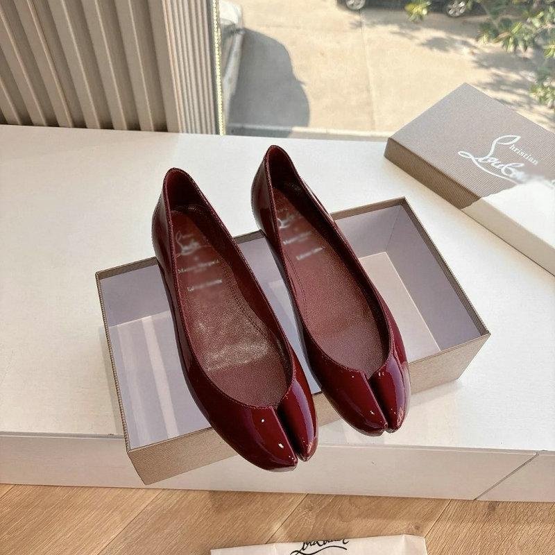 Fashion A Niche Toe Separation Ballet Shoe For Women In 2025, A Stylish And Versatile Casual Mary Jane Shoe For Summer Outings