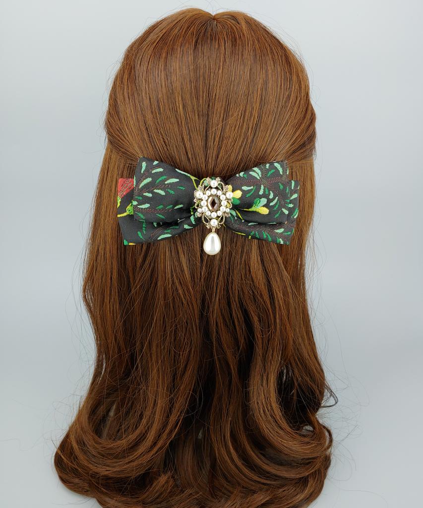 Maia Rose Jacquard Ribbon Pin In Black