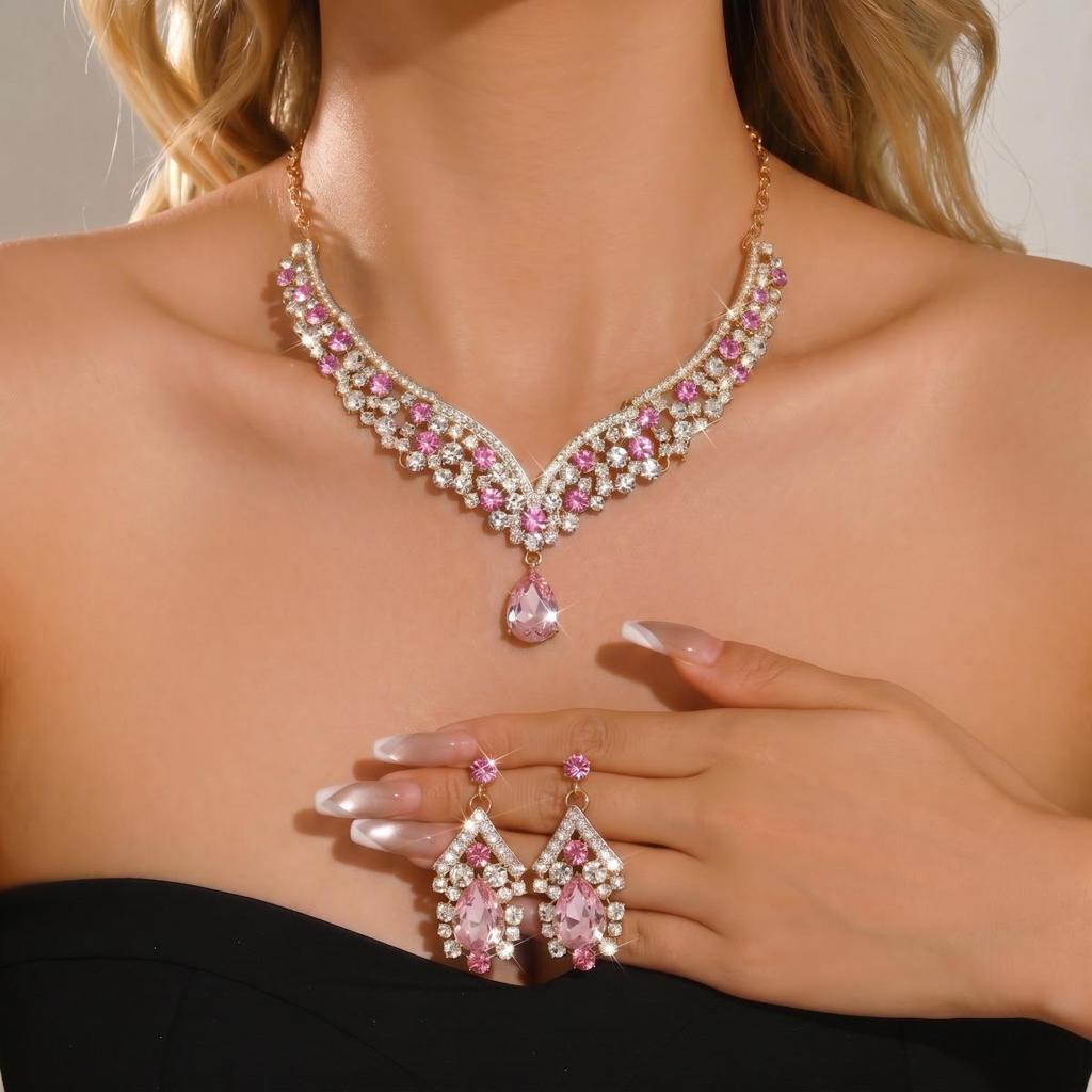 Vintage Evening Dress Jewelry Set: European & American Floral Necklace and Earrings