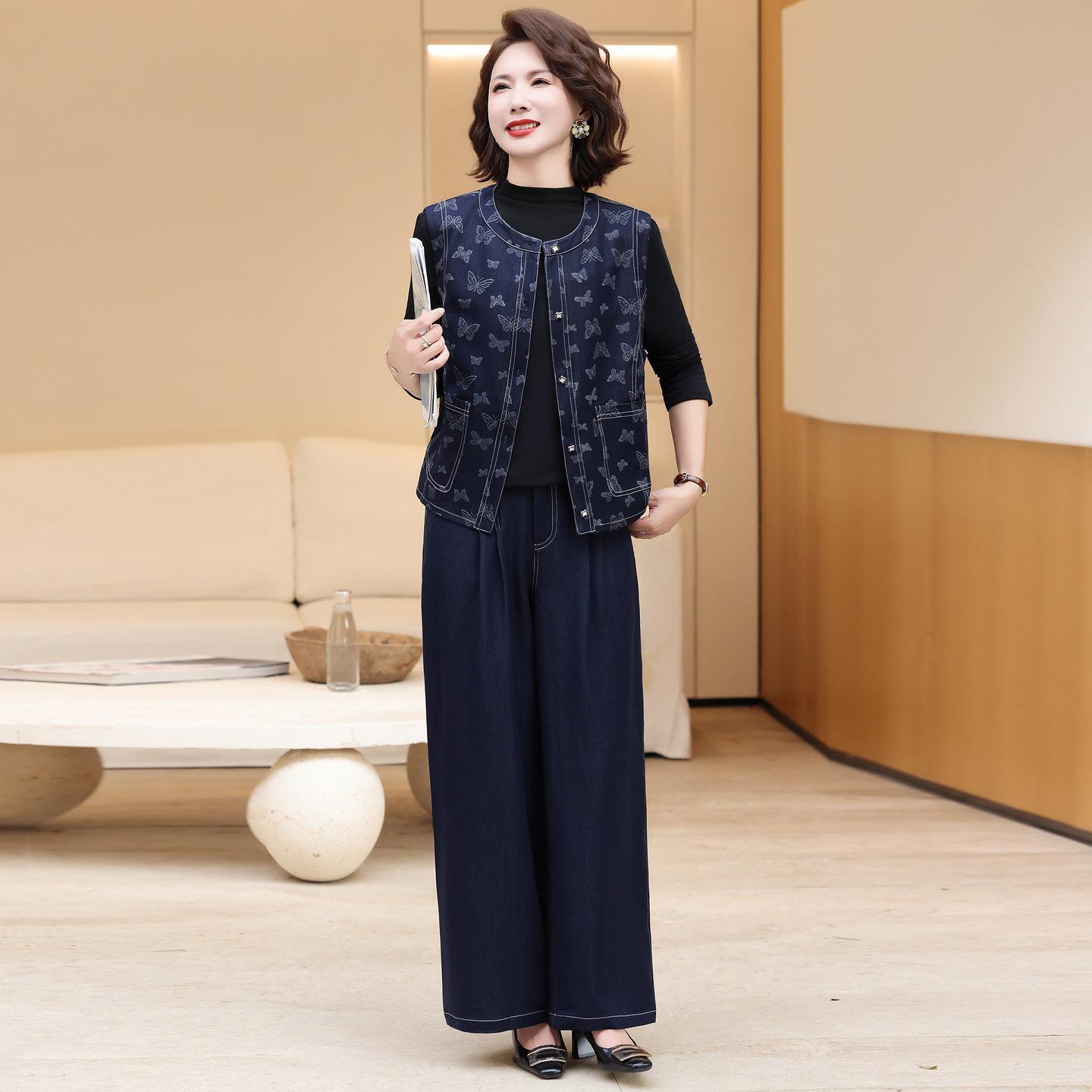 

Casual Plus Size Spring Wear for Mature Women (Aged 40-60) L (Suggested Under 55 kg)