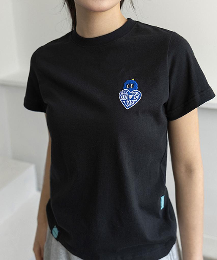 Ejeuaiwon Heart Ruri Slim Fit Short Sleeve T-Shirt