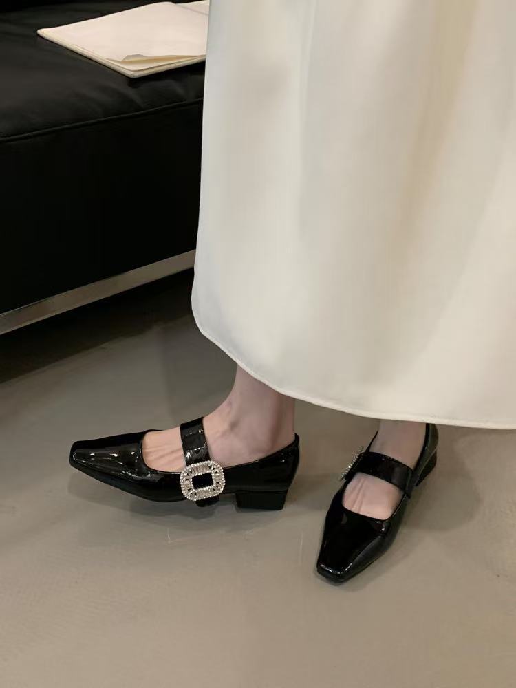 

Женские туфли-лодочки на среднем каблуке, весенние новинки, с острым носком, в стиле ретро, темпераментные туфли Мэри Джейн 40 чёрный