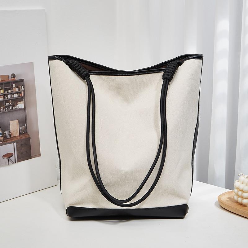 Borsa di stoffa a contrasto di colore borsa a spalla alla moda borsa semplice da ascella design di nicchia tela letteraria portatile a tracolla da donna