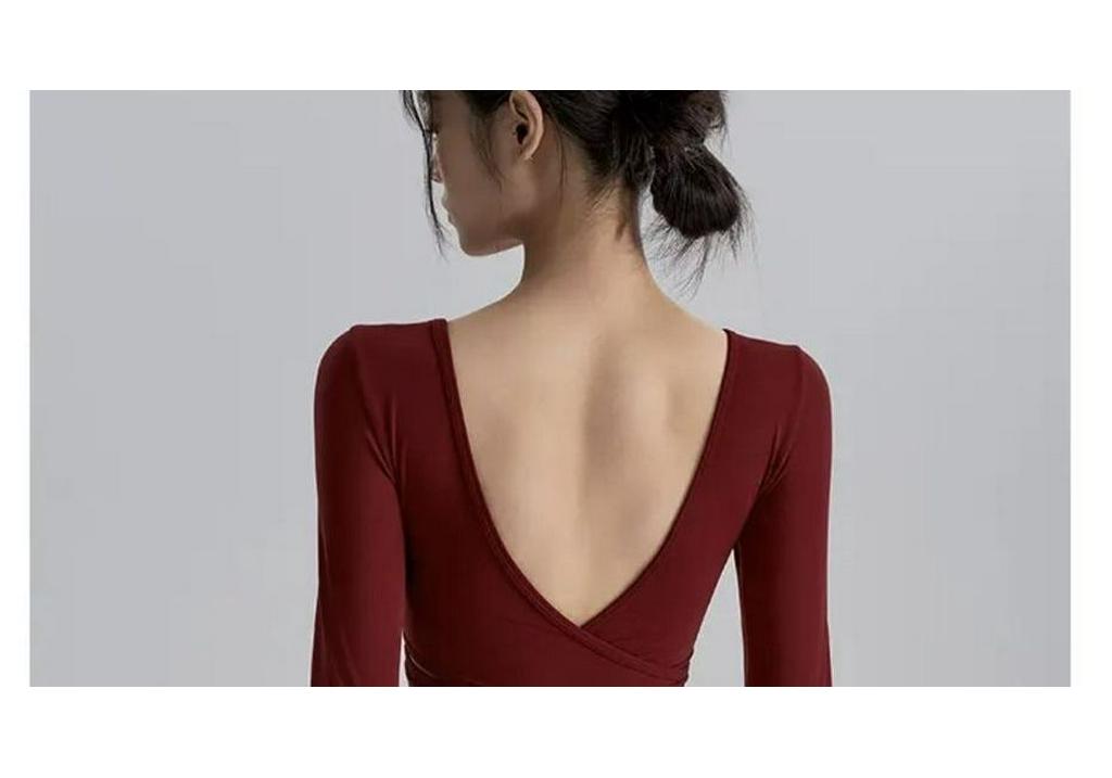 Women's Long Sleeve Yoga Top with Chest Pads - V-Neck, Stylish Back, Breathable, Comfortable, Ideal As Outerwear for Summer Sports.