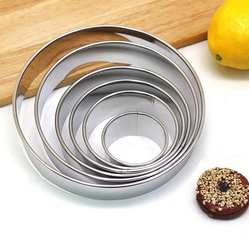 6-Piece Round Stainless Steel Mousse and Cookie Cutter Set for Baking 6-piece set (OPP Bag)