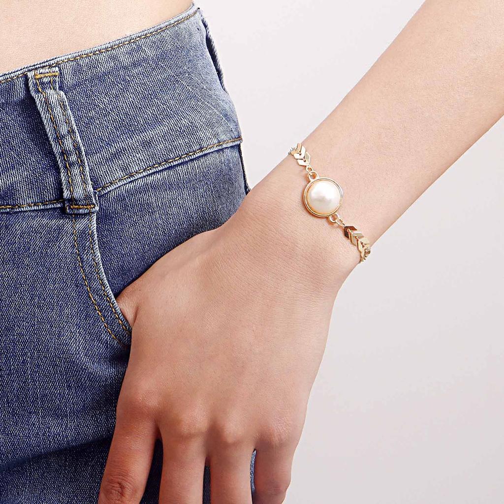 Europe, America, Fashion Aircraft Chain Exaggerated Geometric Imitation Pearl Bracelet Women, Retro Style Design Sense Niche