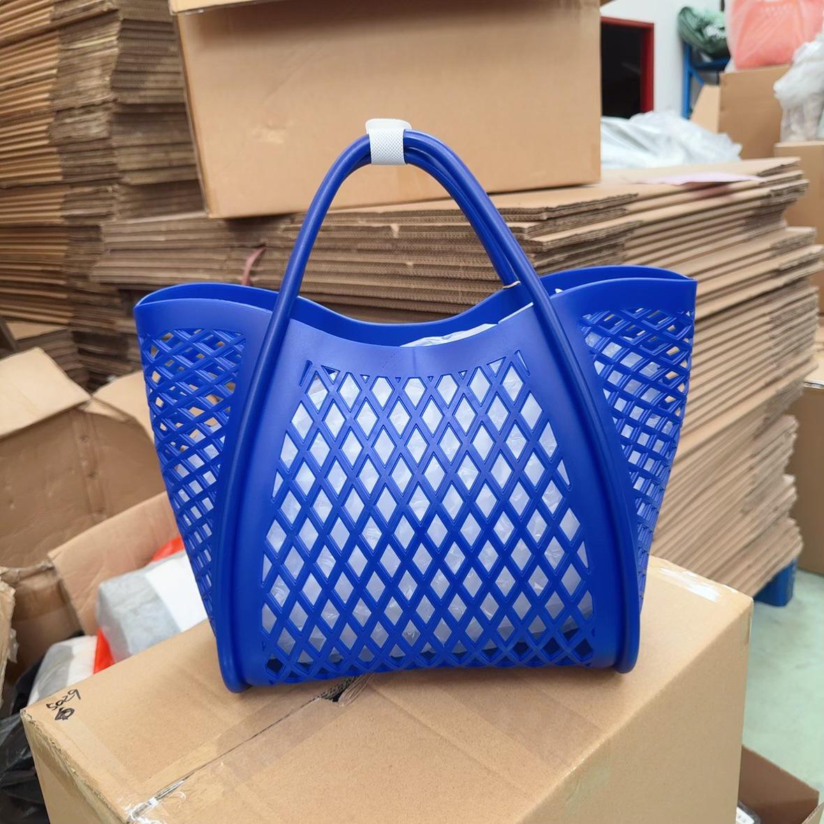 

Сумочка из силиконового желе: Полая конструкция, многоцелевое использование: для покупок, пикников, пляжа, ванны и овощей.