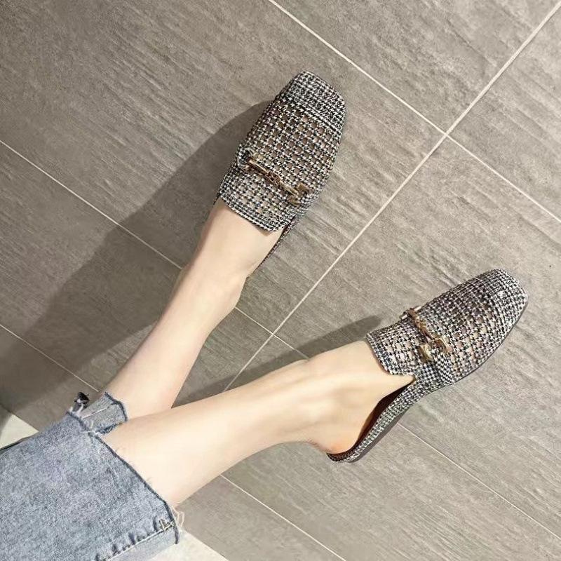 Slippers women's summer 2025 new rhinestone retro flat-bottomed outer slippers Muller super fire sandals fashion thousand bird grid