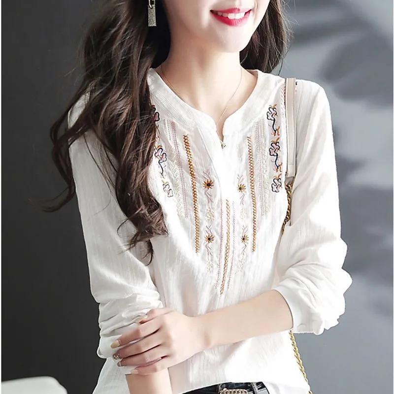 Spring and Autumn Women Blouses Tops Lady Casual Embroidery V-Neck Long Sleeve Vintage Loose Blusas Top