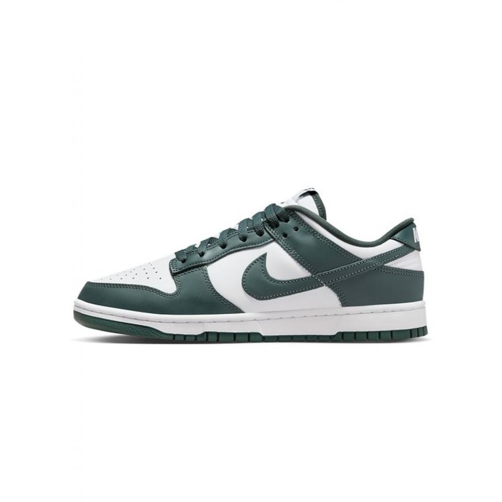 

Nike A Dunk Low Retro Mens Shoe Dv0833 111 white vintage green/280