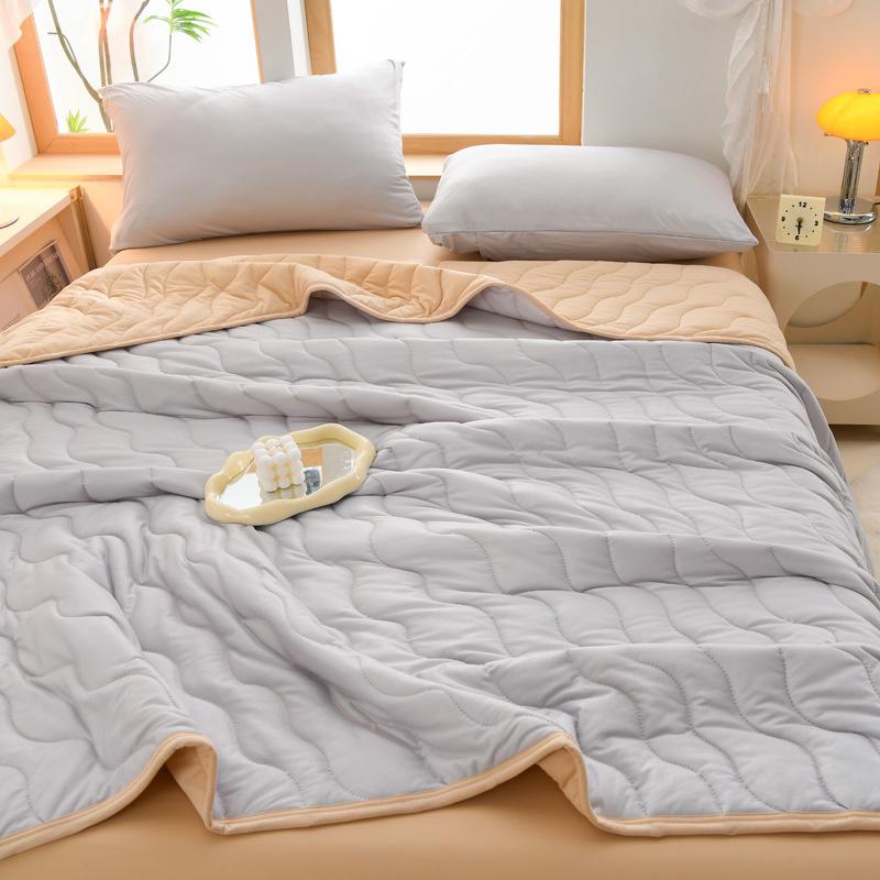 Spring Summer Thin Quilt 150X200Cm/180X200Cm Soft Lightweight Blanket Student Dormitory Cool Air Conditioning Quilt Washable