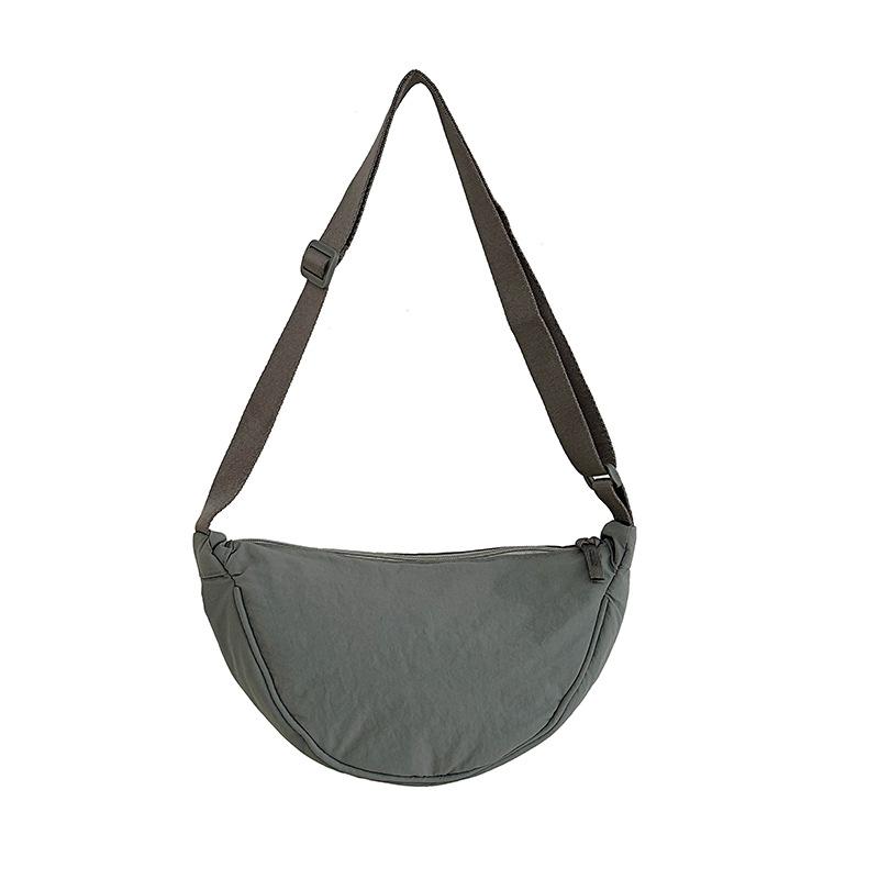 New Student Portable Shoulder Bag Women Go Out for Leisure Travel Light Messenger Bag Solid Color Simple Dumpling Bag