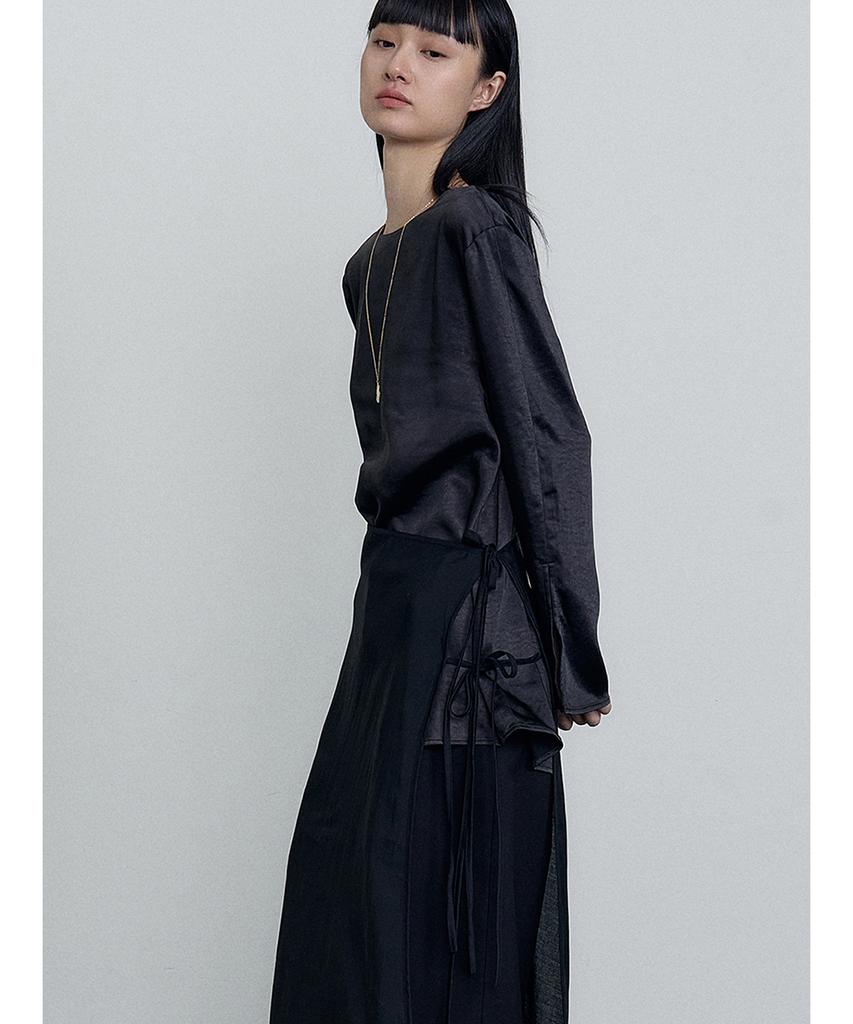 MAKE A TOAST Boat Neck Blouse Black Mbefto003Bk