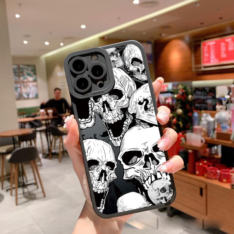 Fashin Skeleton Skull Pattern Phone Case For iPhone XR X XS 12 13 11 14 Plus Pro MAX 7 8 Plus SE 2020 Soft Silicone Back Covers