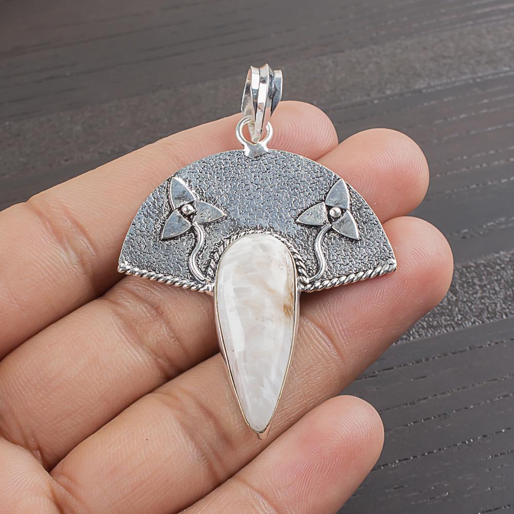 

Natural Scolocite Gemstone 925 Sterling Silver Jewelry Designer Pendant 2.05 AJP-1980