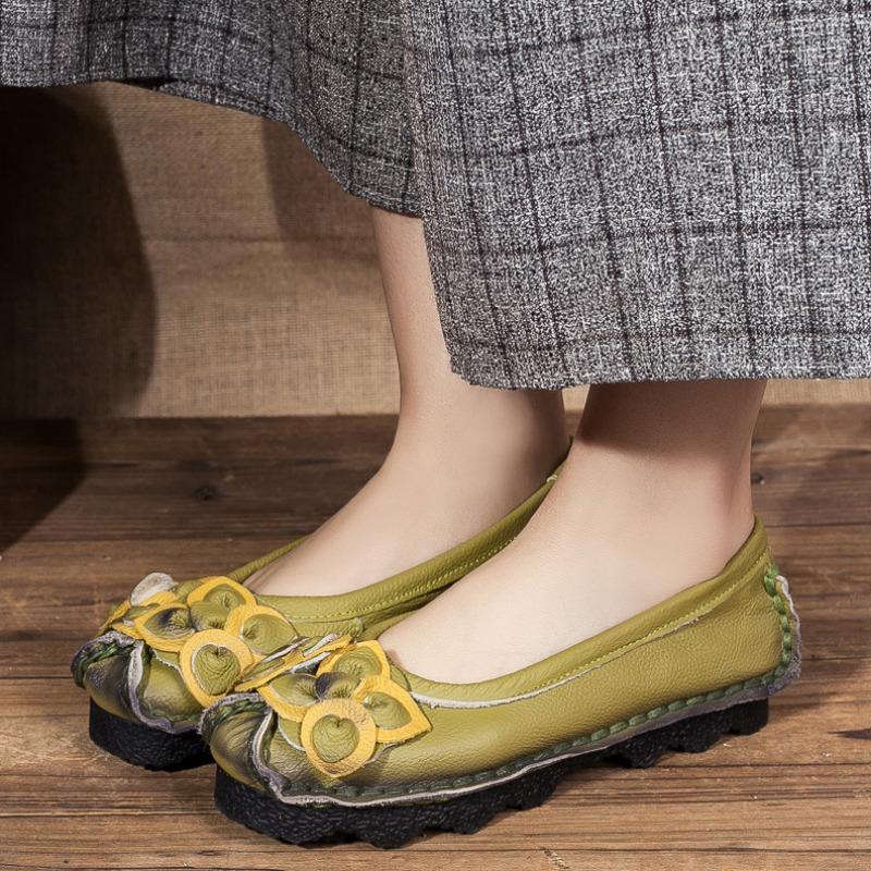 Cowhide women's shoes soft sole shallow mouth flat heels comfortable mother shoes flower single shoes round head middle heel Doudou shoes