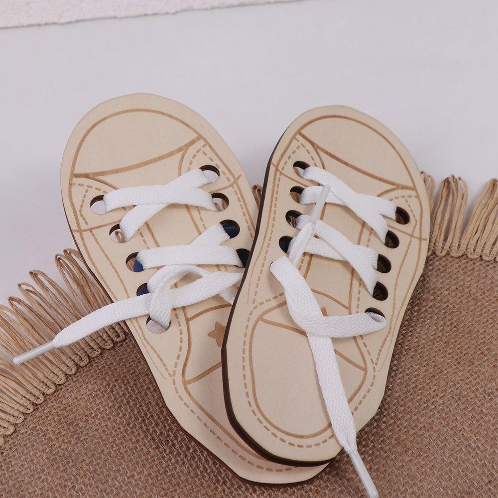 Montessori Teaching Aids Wooden Lacing Shoe Toy Learn to Tie Laces Toy Montessori Educational Toy Tying Shoelaces Boards